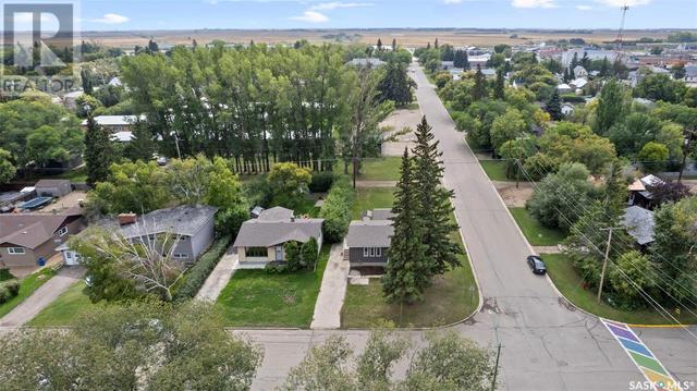 201 6th Avenue E, House detached with 4 bedrooms, 2 bathrooms and null parking in Watrous SK | Image 44