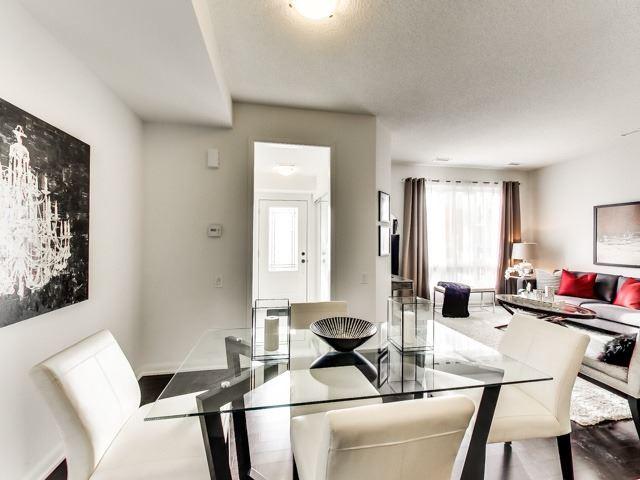 th12 - 19 Anndale Dr, Townhouse with 3 bedrooms, 3 bathrooms and 2 parking in Toronto ON | Image 4