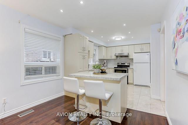 31 Alderbury Dr, House attached with 4 bedrooms, 3 bathrooms and 4 parking in Markham ON | Image 23