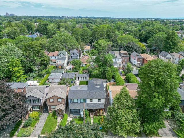 227 Woodfield Rd, House semidetached with 5 bedrooms, 3 bathrooms and 3 parking in Toronto ON | Image 23