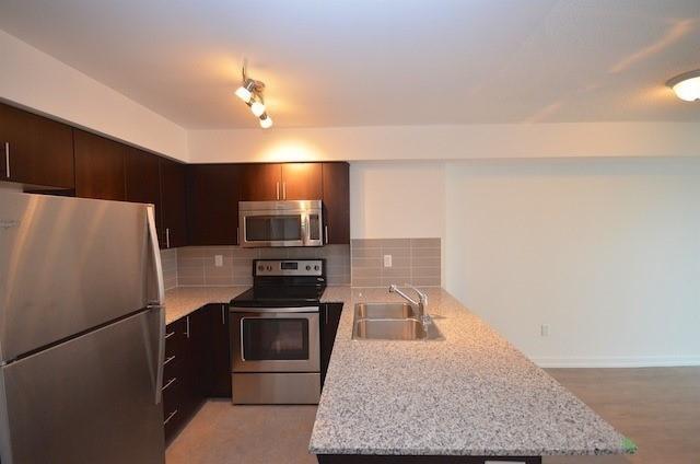 1202 - 1410 Dupont St, Condo with 1 bedrooms, 1 bathrooms and null parking in Toronto ON | Image 5