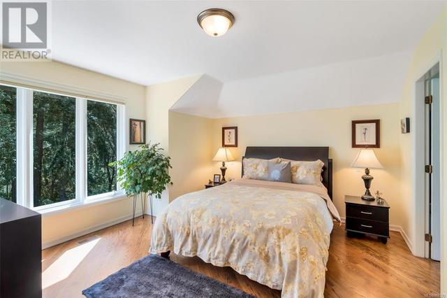4533 Pheasantwood Terr, House detached with 3 bedrooms, 3 bathrooms and 6 parking in Saanich BC | Image 40