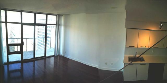 3807 - 33 Charles St E, Condo with 1 bedrooms, 2 bathrooms and 0 parking in Toronto ON | Image 18