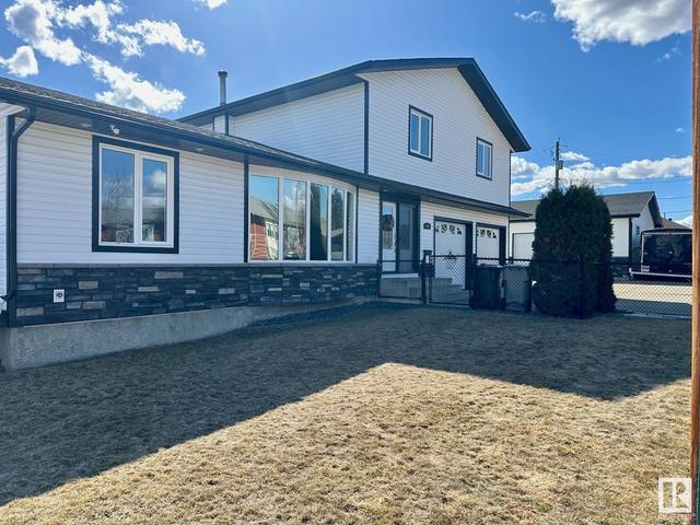 5400 46 St, House detached with 3 bedrooms, 3 bathrooms and null parking in Stony Plain AB | Image 25