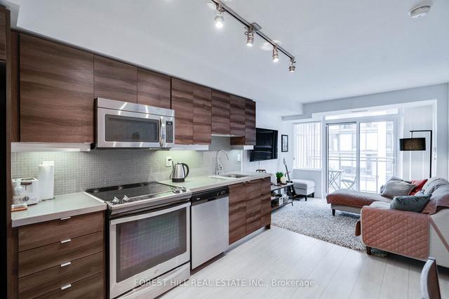 1132 - 525 Adelaide St W, Condo with 2 bedrooms, 2 bathrooms and 0 parking in Toronto ON | Image 4