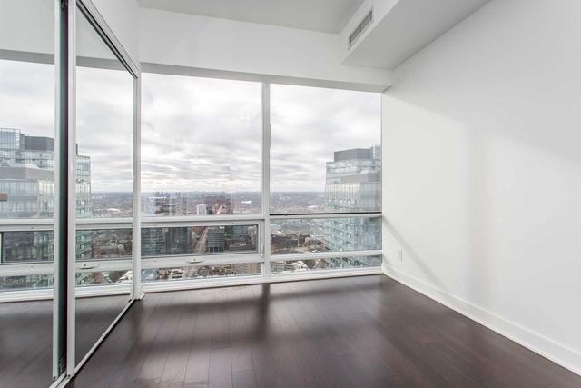 4503 - 15 Grenville St, Condo with 2 bedrooms, 2 bathrooms and 0 parking in Toronto ON | Image 8