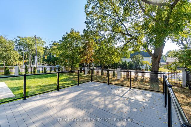 4525 Lakeshore Rd, House detached with 4 bedrooms, 6 bathrooms and 5 parking in Burlington ON | Image 28