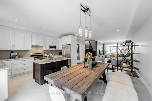61 Long Branch Ave, House semidetached with 3 bedrooms, 4 bathrooms and 3 parking in Toronto ON | Image 2