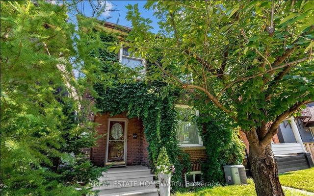 2145 Gerrard St E, House detached with 3 bedrooms, 1 bathrooms and 1 parking in Toronto ON | Image 12