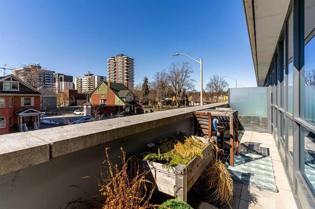 207 - 1 Hurontario St, Condo with 2 bedrooms, 2 bathrooms and 1 parking in Mississauga ON | Image 17