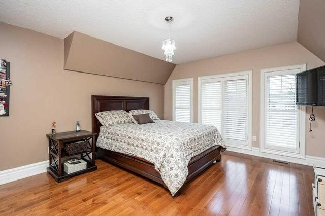 210 Roselawn Dr, House detached with 4 bedrooms, 5 bathrooms and 6 parking in Vaughan ON | Image 15