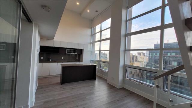 906 - 111 St Clair Ave W, Condo with 2 bedrooms, 2 bathrooms and 1 parking in Toronto ON | Image 6