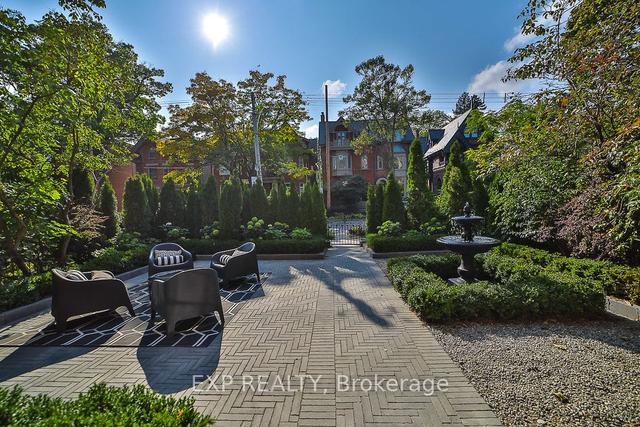 91 Bedford Rd, House detached with 4 bedrooms, 5 bathrooms and 2 parking in Toronto ON | Image 12