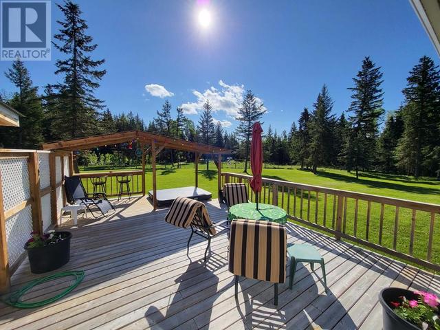 6823 Fricke Road, House detached with 2 bedrooms, 2 bathrooms and null parking in Cariboo L BC | Image 3