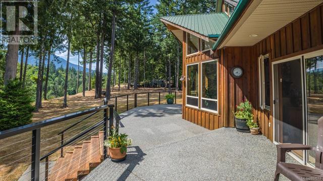 3475 Henry Rd, House detached with 5 bedrooms, 4 bathrooms and 6 parking in North Cowichan BC | Image 34