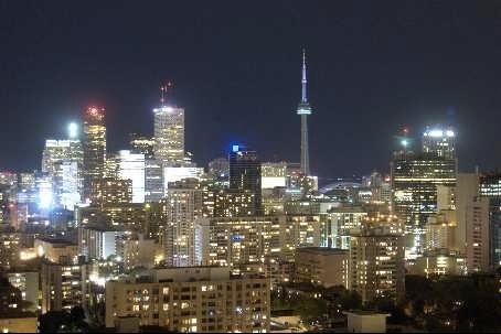 2203 - 21 Balmuto St, Condo with 2 bedrooms, 3 bathrooms and 1 parking in Toronto ON | Image 12
