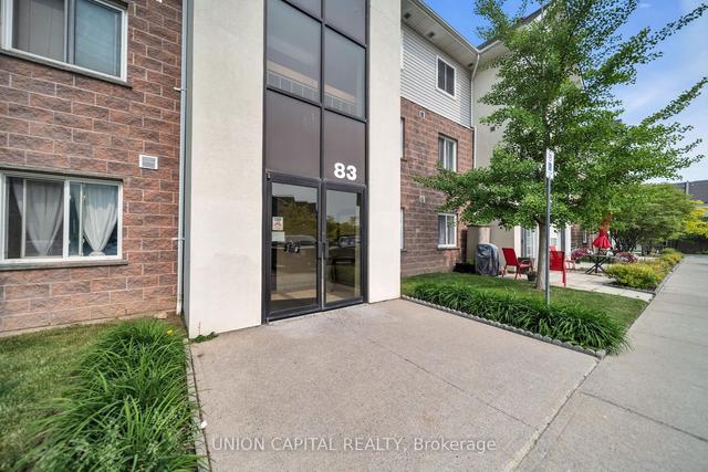 301 - 83 Aspen Springs Dr, Condo with 2 bedrooms, 1 bathrooms and 1 parking in Clarington ON | Image 9