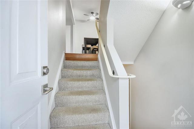 3 - 103 Salter Crescent, Townhouse with 3 bedrooms, 2 bathrooms and 1 parking in Ottawa ON | Image 4