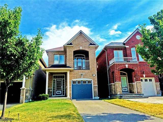 7 Robert Green Cres, House detached with 3 bedrooms, 3 bathrooms and 2 parking in Vaughan ON | Image 1