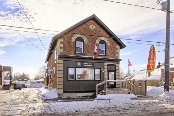 105 King St, House detached with 2 bedrooms, 2 bathrooms and 12 parking in Kawartha Lakes ON | Image 1