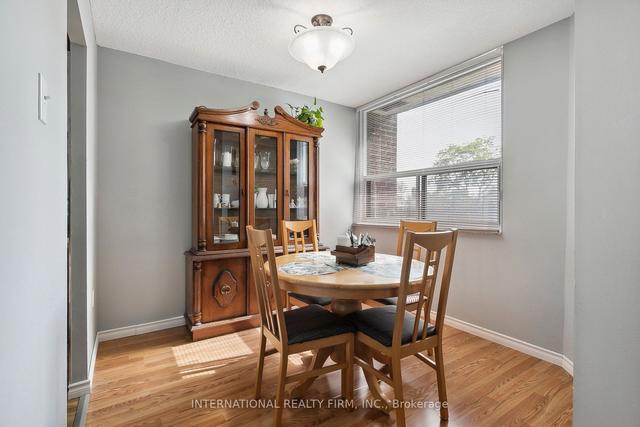 221 - 4064 Lawrence Ave E, Townhouse with 3 bedrooms, 2 bathrooms and 1 parking in Toronto ON | Image 4