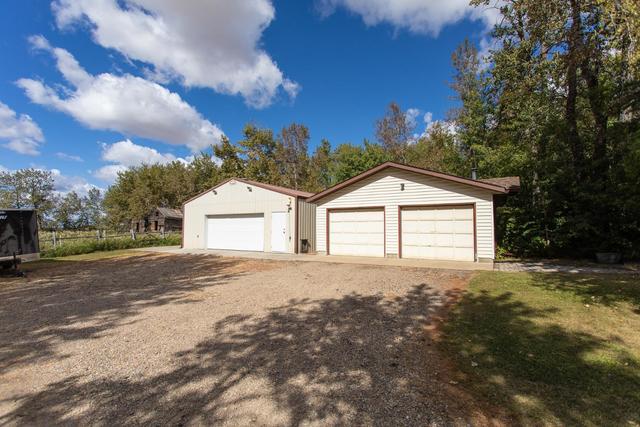 37422 Range Road 263, House detached with 4 bedrooms, 2 bathrooms and 4 parking in Red Deer County AB | Image 37