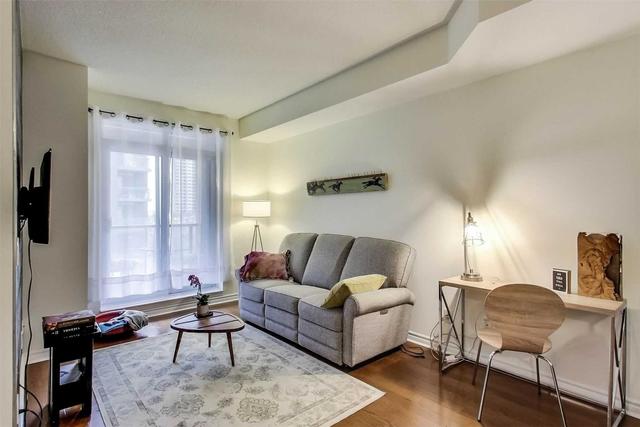 413 - 18 Kenaston Gdns, Condo with 1 bedrooms, 1 bathrooms and 1 parking in Toronto ON | Image 4