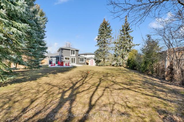 19 Hornby Crt, House detached with 3 bedrooms, 2 bathrooms and 5 parking in Cambridge ON | Image 29
