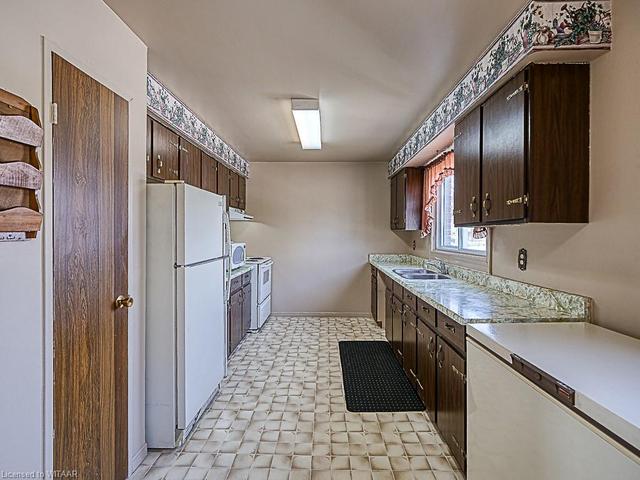 Large galley kitchen | Image 14
