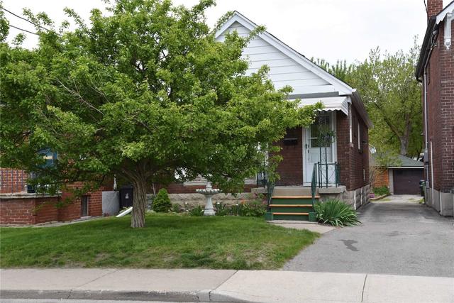 39 Sibley Ave, House detached with 2 bedrooms, 2 bathrooms and 1 parking in Toronto ON | Image 1