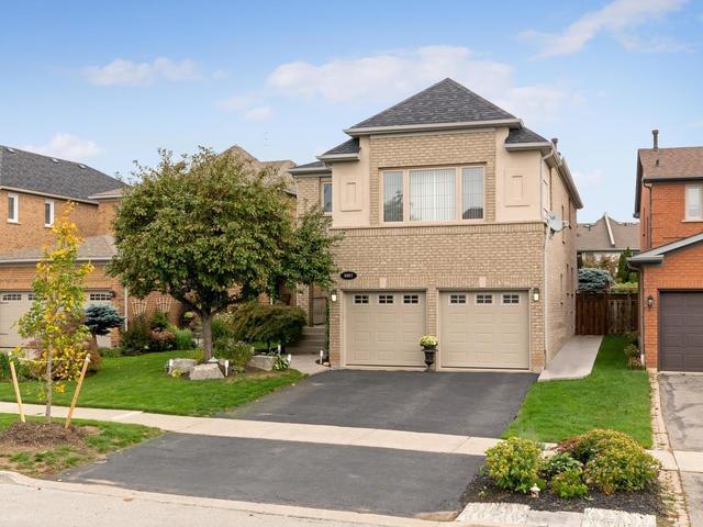 5657 Bell Harbour Dr, House detached with 3 bedrooms, 3 bathrooms and 2 parking in Peel ON | Image 1