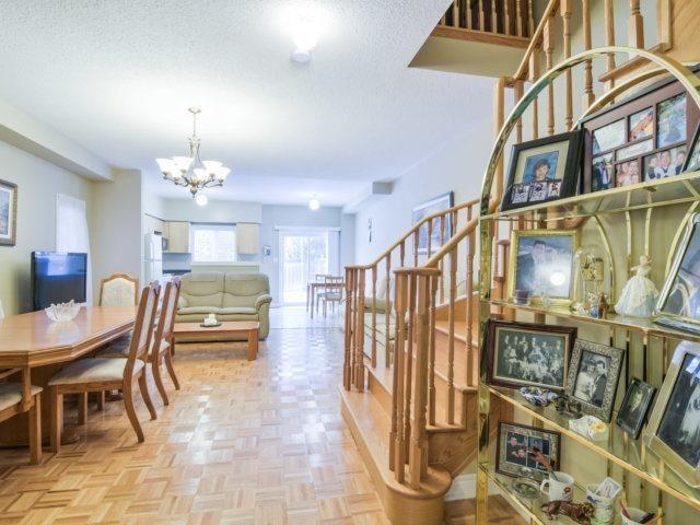 3645 Bala Dr, House semidetached with 3 bedrooms, 3 bathrooms and 1 parking in Mississauga ON | Image 3