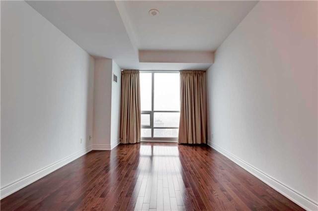4403 - 761 Bay St, Condo with 2 bedrooms, 2 bathrooms and 1 parking in Toronto ON | Image 10
