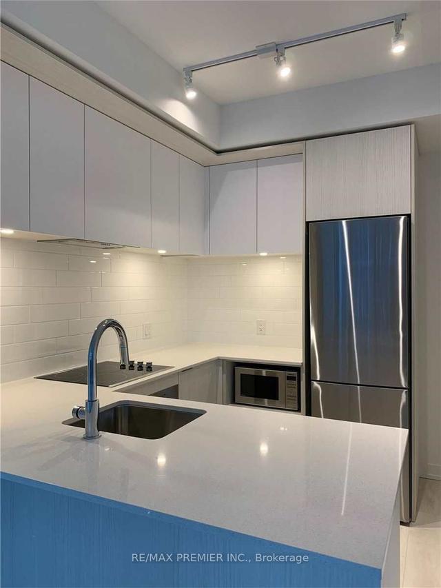912 - 225 Sumach St, Condo with 1 bedrooms, 1 bathrooms and 1 parking in Toronto ON | Image 3