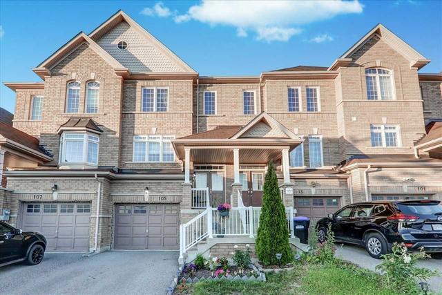 105 Matthewson Ave, House attached with 3 bedrooms, 3 bathrooms and 3 parking in Bradford West Gwillimbury ON | Card Image