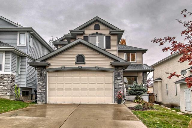35 Valley Creek Bay Nw, House detached with 3 bedrooms, 2 bathrooms and 2 parking in Calgary AB | Image 1