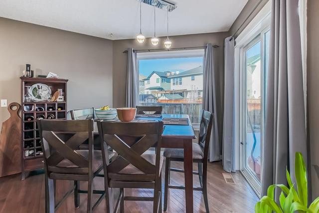 258 Everridge Drive Sw, House detached with 3 bedrooms, 2 bathrooms and 2 parking in Calgary AB | Image 13
