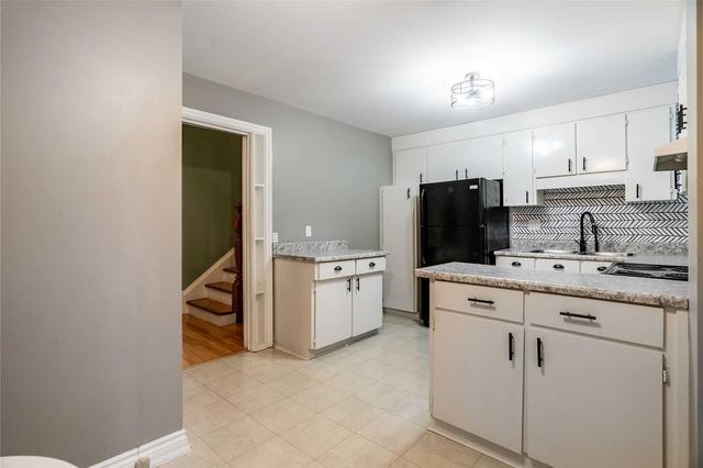 upper - 32 Fuller Ave, House attached with 4 bedrooms, 3 bathrooms and 0 parking in Toronto ON | Image 32