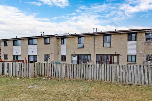37 - 37 Fleetwood Cres, Townhouse with 3 bedrooms, 2 bathrooms and 2 parking in Brampton ON | Image 33