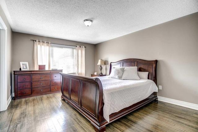 22 Rogers Tr, House detached with 3 bedrooms, 3 bathrooms and 2 parking in Bradford West Gwillimbury ON | Image 12