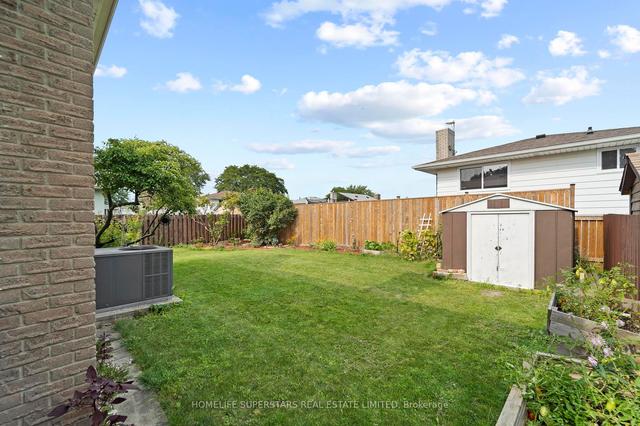 9925 Holly Cres, House detached with 3 bedrooms, 3 bathrooms and 5 parking in Windsor ON | Image 40