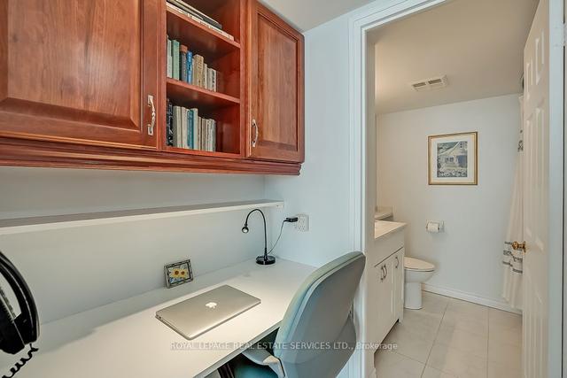 704 - 1230 Marlborough Crt, Condo with 2 bedrooms, 2 bathrooms and 1 parking in Oakville ON | Image 21