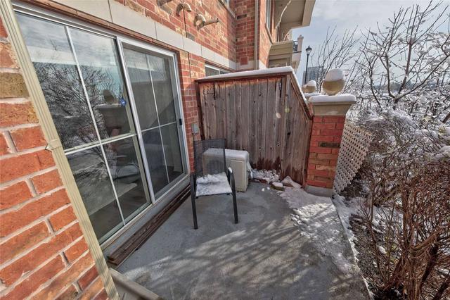 3 - 35 Hays Blvd, Townhouse with 2 bedrooms, 2 bathrooms and 1 parking in Oakville ON | Image 27
