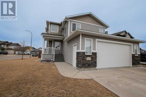 9455 Willow Drive, House detached with 3 bedrooms, 2 bathrooms and 4 parking in Grande Prairie AB | Card Image