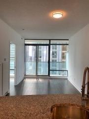 2103 - 18 Yorkville Ave, Condo with 1 bedrooms, 1 bathrooms and null parking in Toronto ON | Image 3