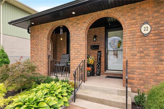 22 Via Dell Monte Drive, House detached with 3 bedrooms, 2 bathrooms and 5 parking in St. Catharines ON | Image 12