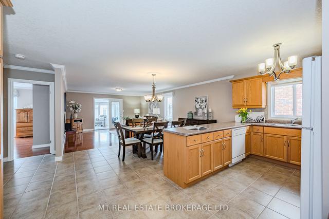 22 Washburn Dr, House detached with 3 bedrooms, 3 bathrooms and 4 parking in Guelph ON | Image 20