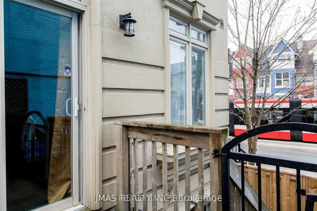 th16 - 98 Carr St, Townhouse with 1 bedrooms, 1 bathrooms and 1 parking in Toronto ON | Image 7