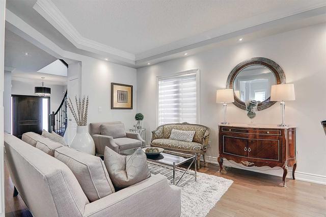 553 Davos Rd, House detached with 4 bedrooms, 3 bathrooms and 4 parking in Vaughan ON | Image 5