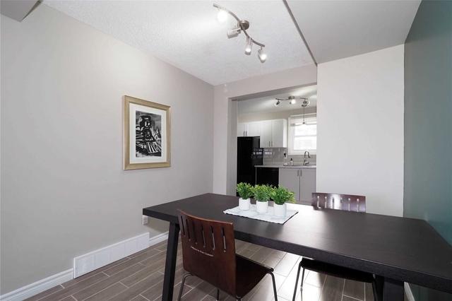 39 - 175 Cedar St, Townhouse with 3 bedrooms, 2 bathrooms and 1 parking in Cambridge ON | Image 2